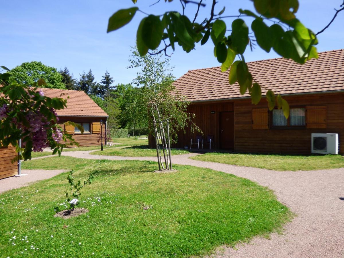 Le Chalet De La Foret Logis Hotel 3 Etoiles Et Restaurant Vierzon Exterior foto